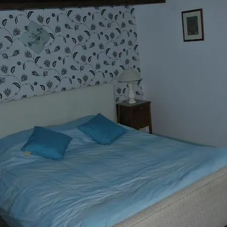 Couette-café De La Providence 3*